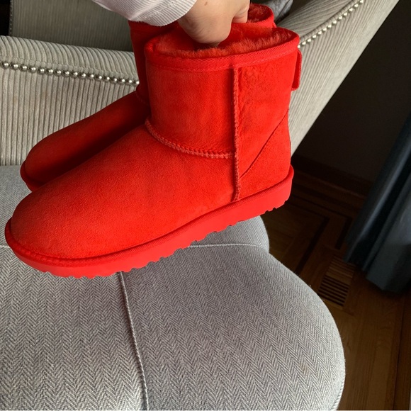 Womens UGG® Classic Mini II Boot - Picture 4 of 11